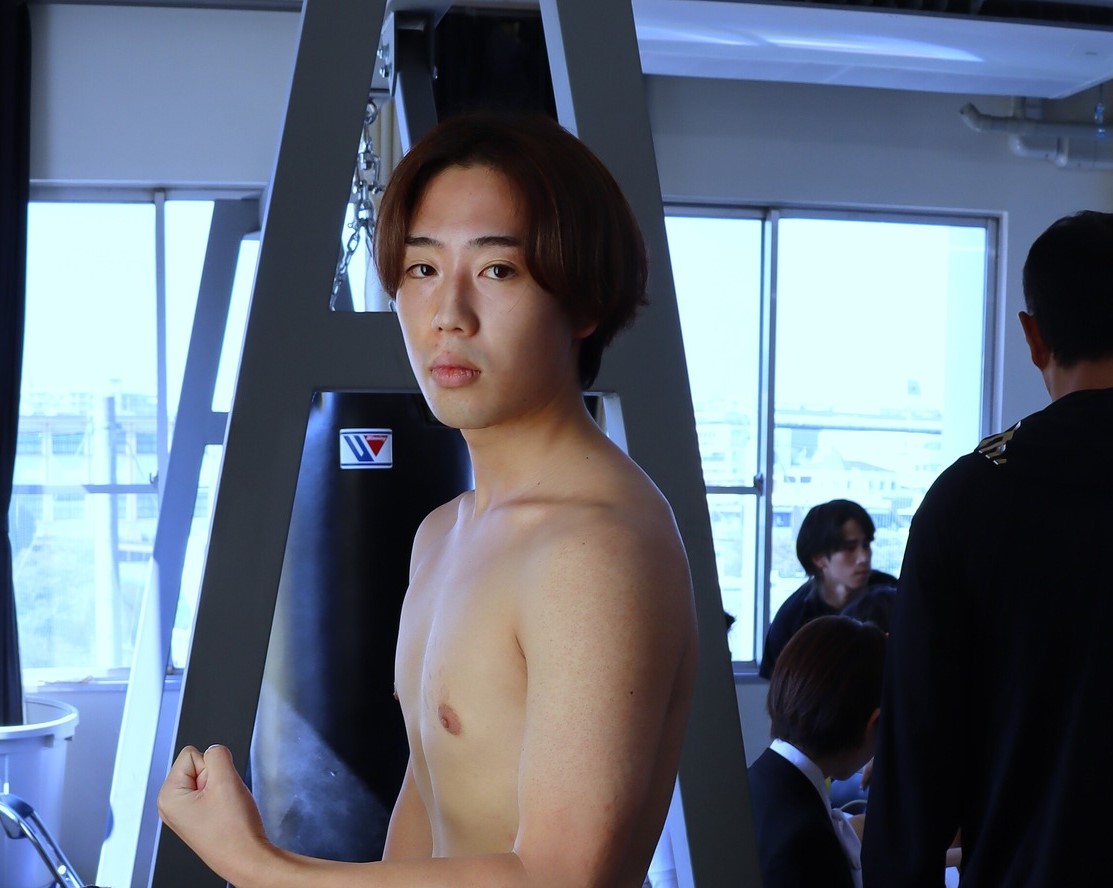 日本大学キックボクシング部　第59代　鈴木　舶